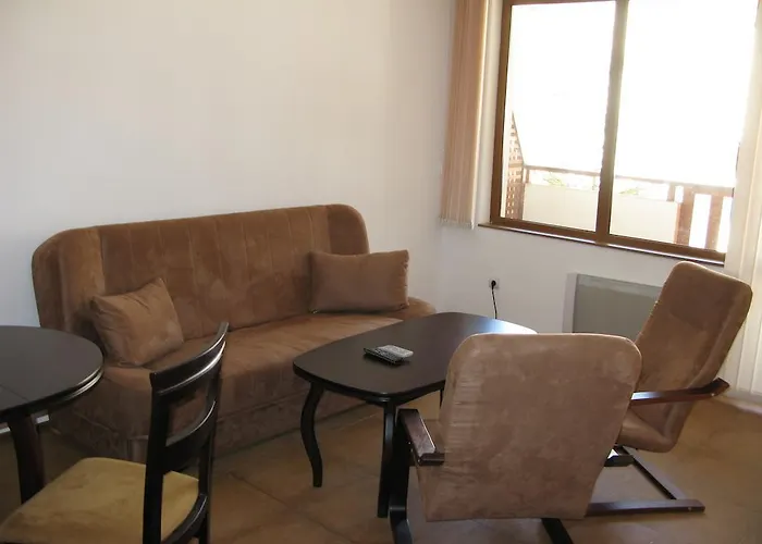 краси в комплекс зорница * Стойките